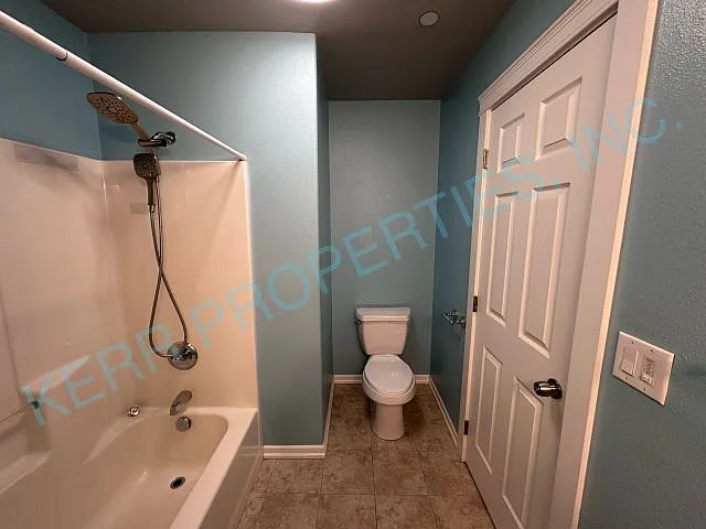512 SE Espinosa St — Photo 21