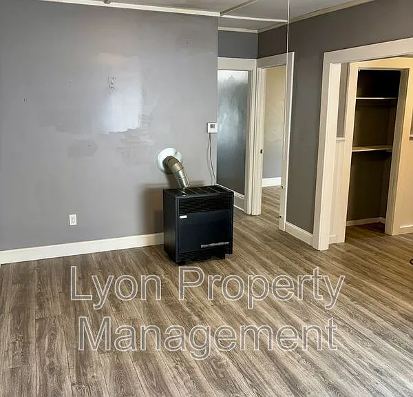 106 Winsor St #1 — Photo 11