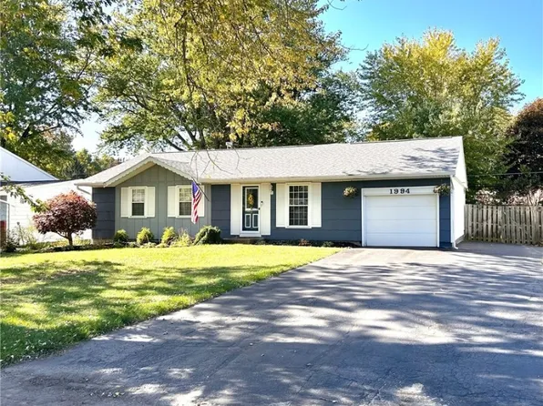 1994 Green Rd, Madison, OH 44057