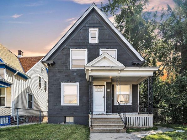 2932 North Holton STREET, Milwaukee, WI 53212
