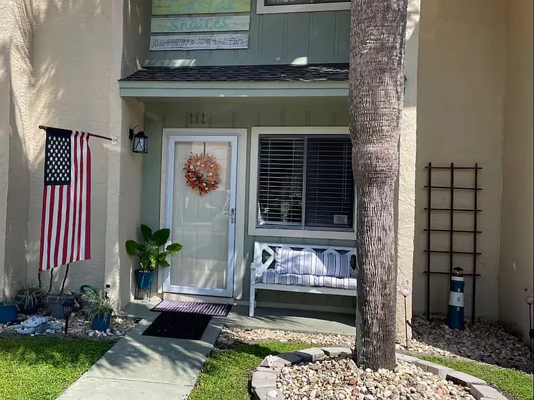 111 Linda Marie Ln — Photo 1