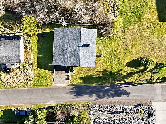 3rd image of 16 Oyehut Road