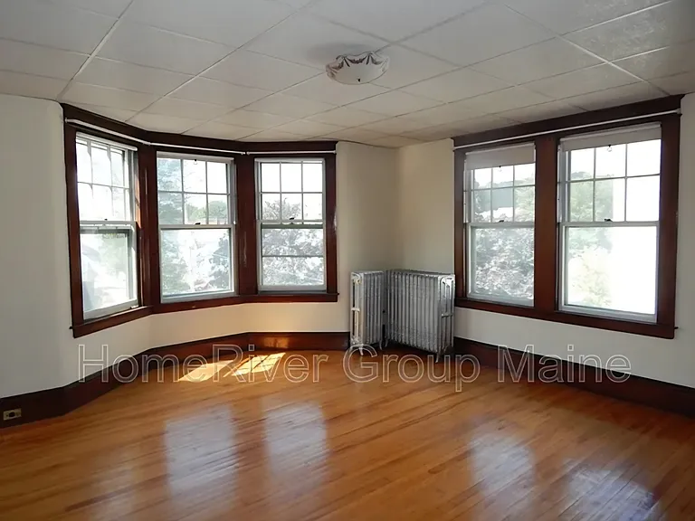 171 College St #5 — Photo 17