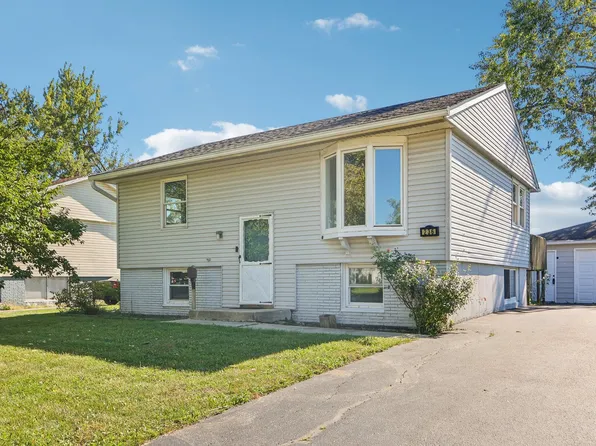 236 E Rose St, Glenwood, IL 60425