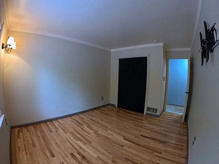 418 Bridge St — Photo 10