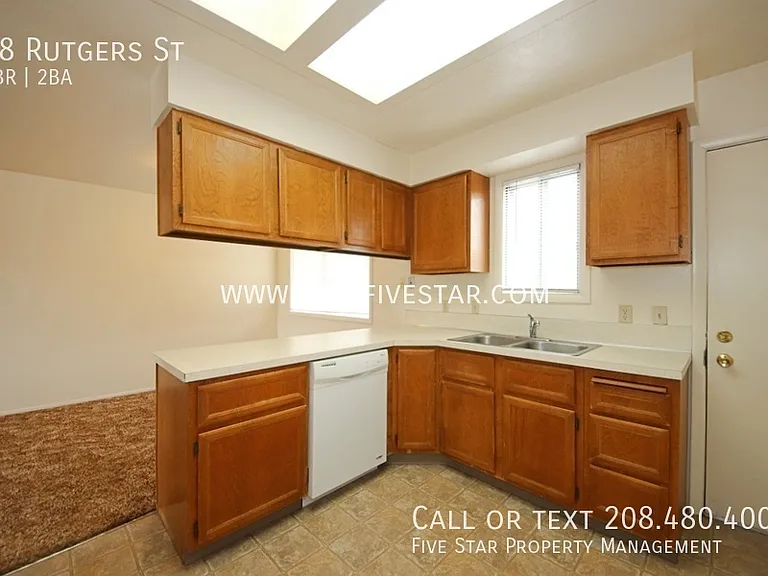 38 Rutgers St — Photo 8