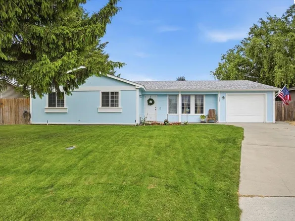 1547 13th St, Benton City, WA 99320