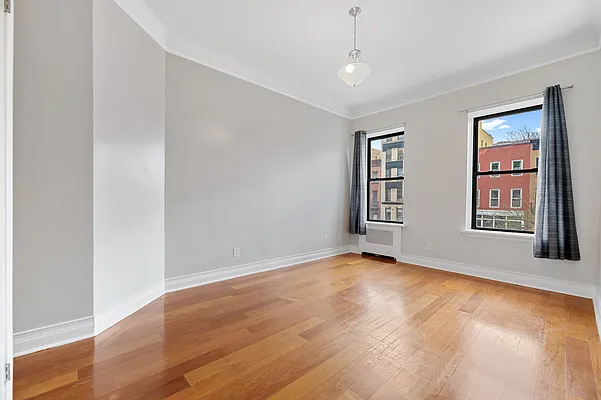 Rented by REAL New York | media 26