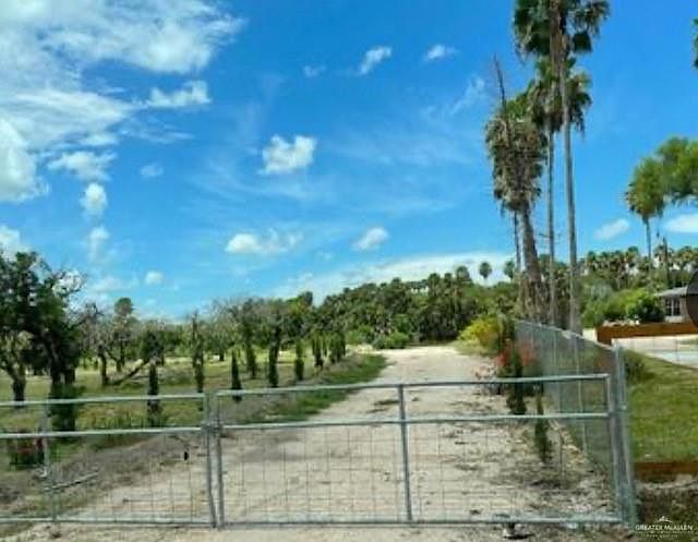 2nd image of 0 W Resaca Rd