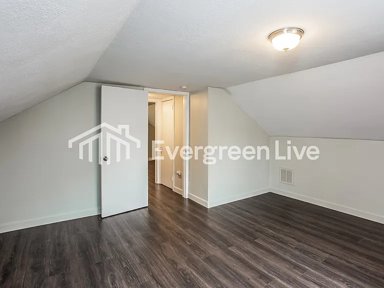 1135 Rita Ave — Photo 5