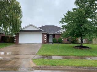 2313 17th St, Bentonville, AR 72713