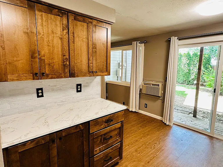 605 SE 121st Avenue Arzhanov #5 — Photo 12