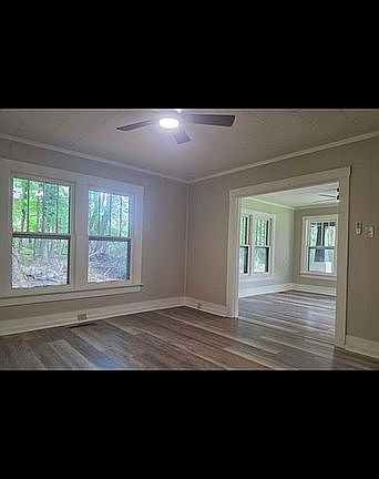3rd image of 115 Roanoke St