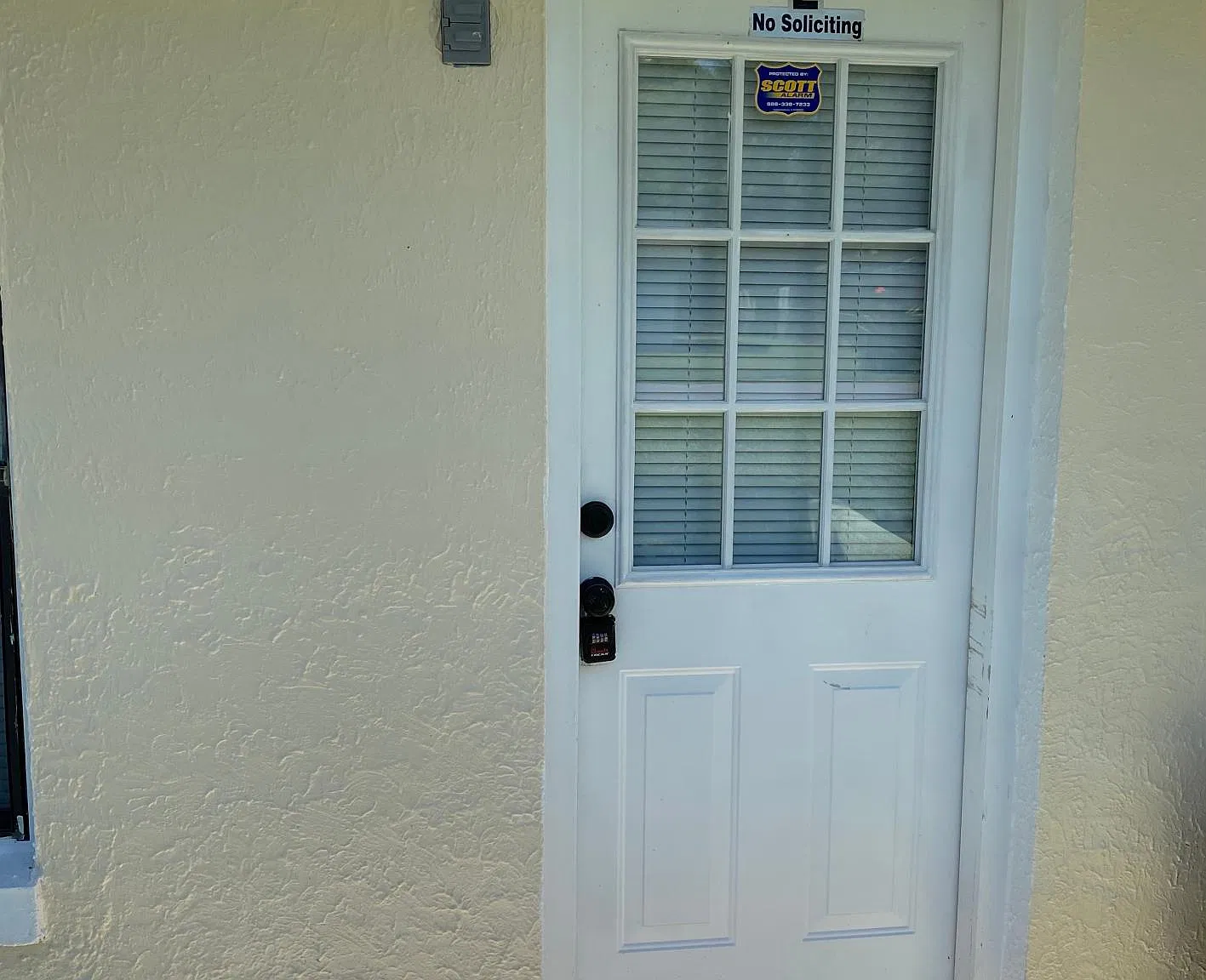16035 Wallace St — Photo 2