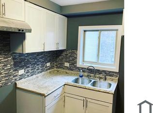 9127 S Bishop St #1W, Chicago, IL 60620