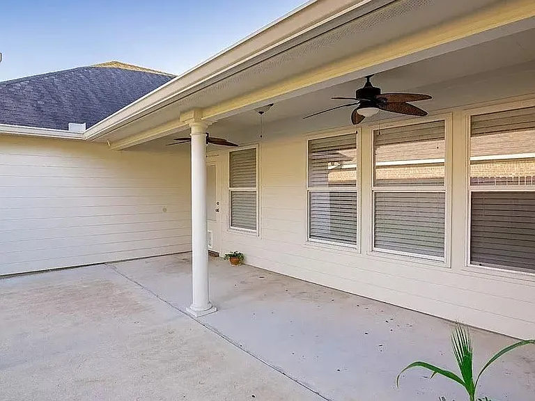202 Crosswind Dr — Photo 9
