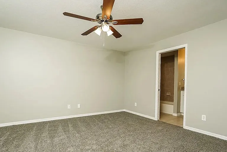 2573 SW 155th Ln — Photo 11