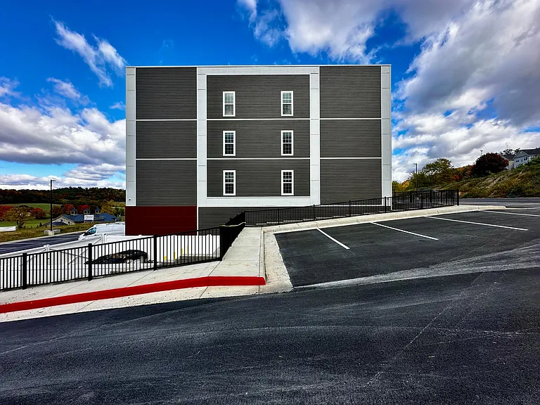 3445 Lee Hwy — Photo 3