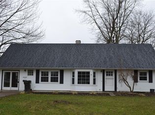 4920 Greenwood Dr, Sheffield Lake, OH