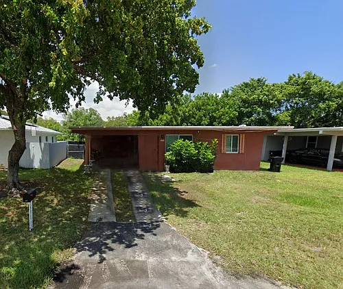 1421 NW 3rd St Photo 1