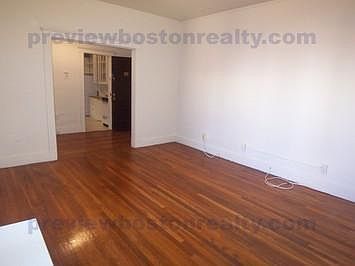 2nd image of 1820 Commonwealth Ave #87