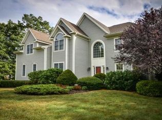 24 Pheasant Hollow Rd, Natick, MA 01760