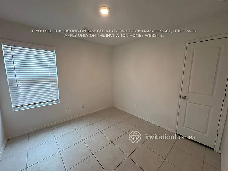3018 Wallace Wells Ct — Photo 12