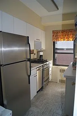 Rented by Douglas Elliman | media 22