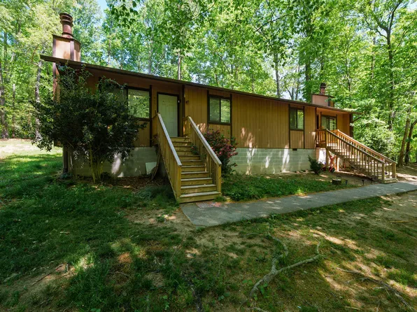 415 Tall Oaks Rd #A & B, Chapel Hill, NC 27516