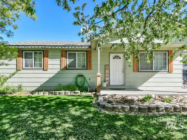 221 E Colorado Ave, Homedale, ID 83628