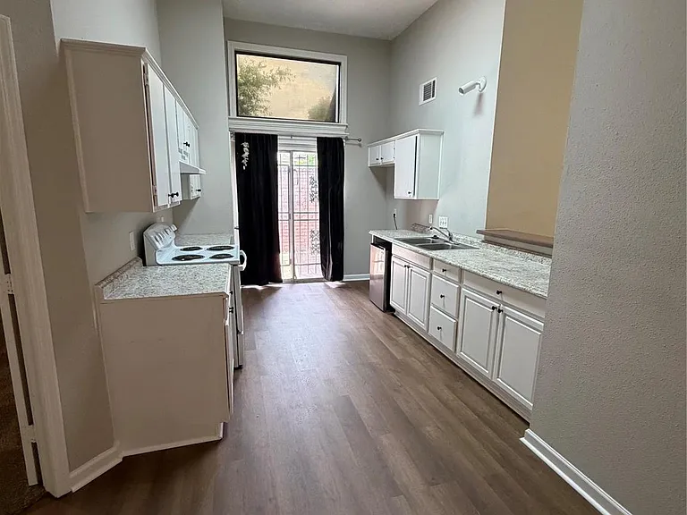 8662 Pearl Point St — Photo 5