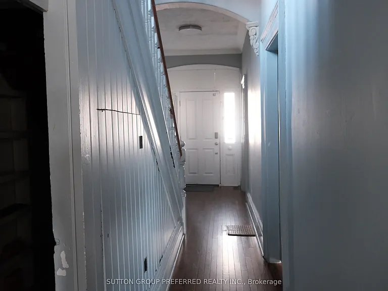 1055 Richmond St — Photo 13