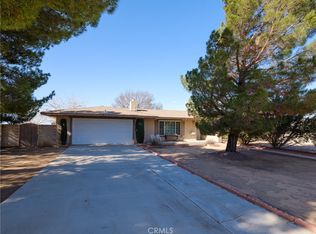 16084 Pawnee Rd, Apple Valley, CA 92307
