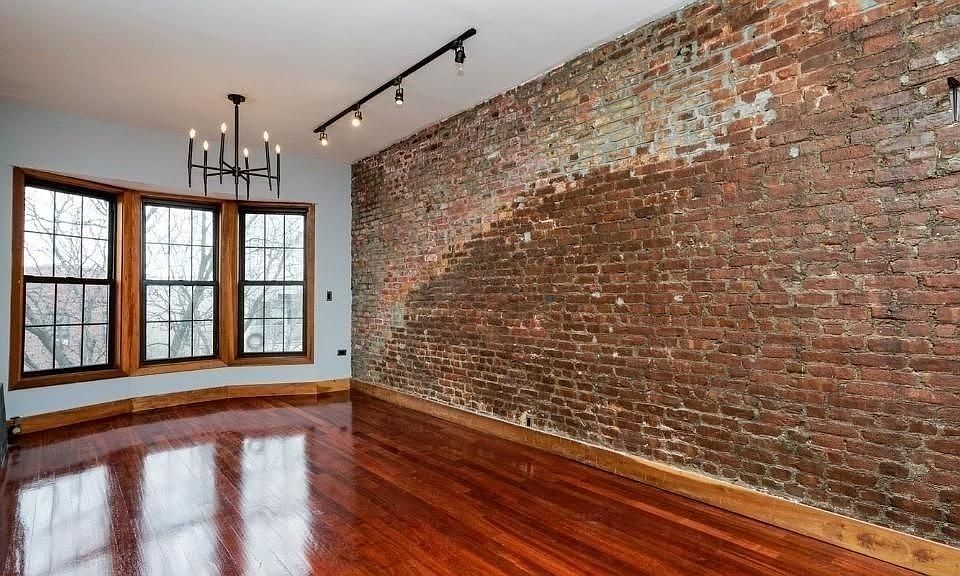 1st image of 360 Franklin Ave #3F