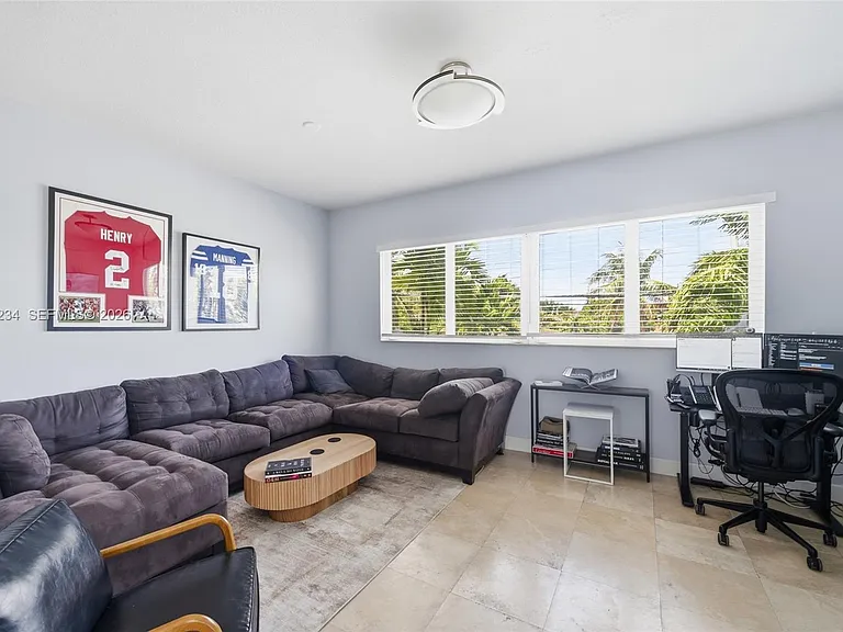 832 N Victoria Park Rd #832 — Photo 3