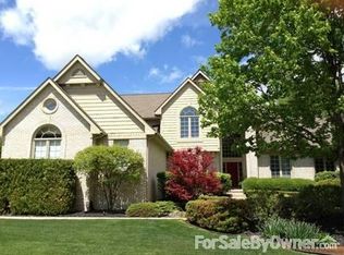 22076 Worcester Dr, Novi, MI