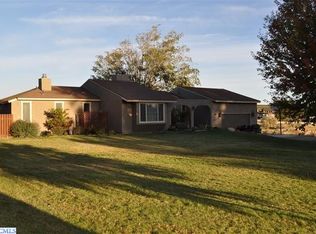 4504 S Caballo Rd, Kennewick, WA 99338