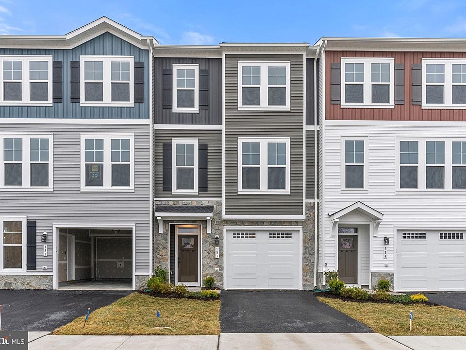 1st image of 133 Choke Cherry Ct