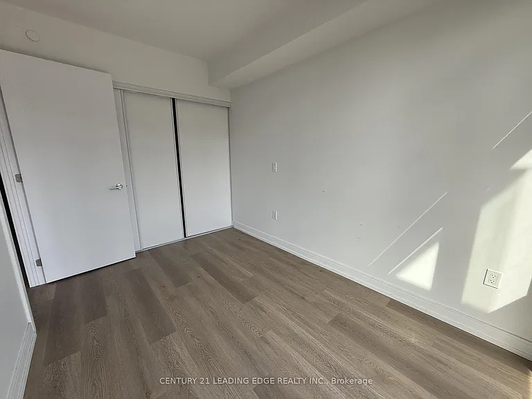1 Jarvis St #602 — Photo 2