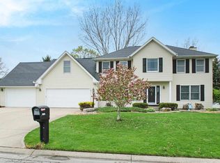 51153 Lexingham Dr, Granger, IN