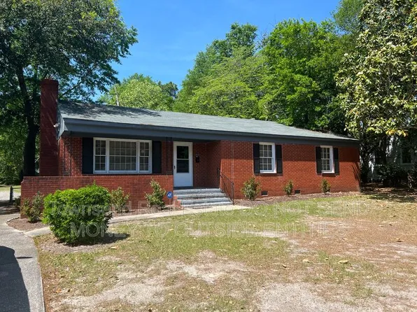 1812 Conover Dr, Fayetteville, NC 28304