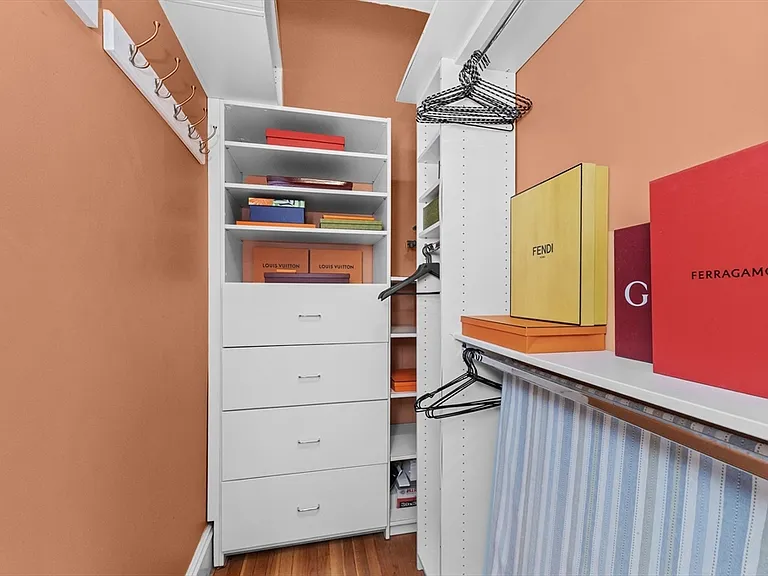 75 Montgomery St #3 — Photo 10