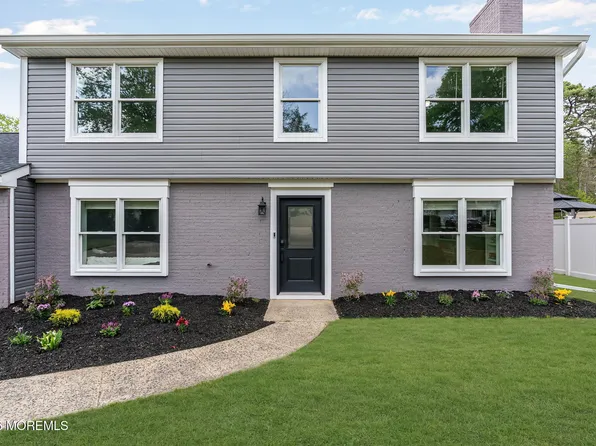 389 Kildare Drive, Toms River, NJ 08753