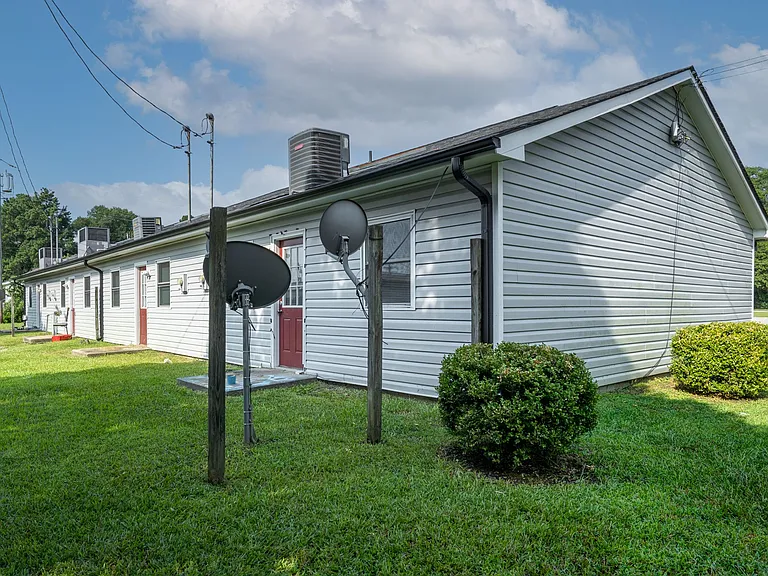 221 W Virginia St #G — Photo 4