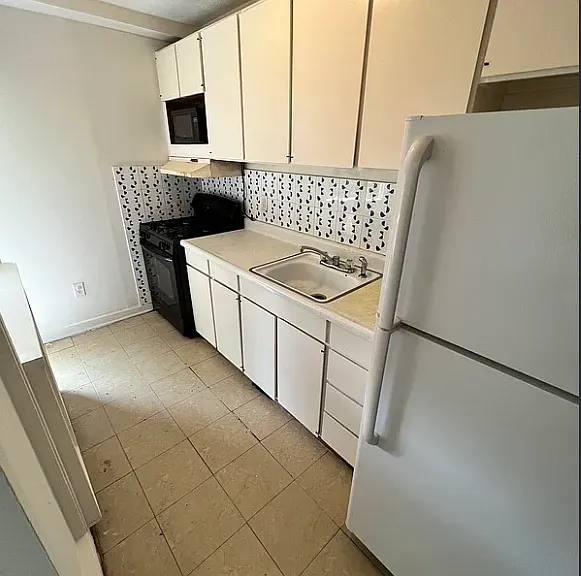 5212 Castlewood Rd #D — Photo 4