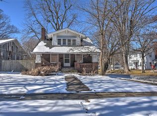 285 N Taylor Ave, Decatur, IL 62522