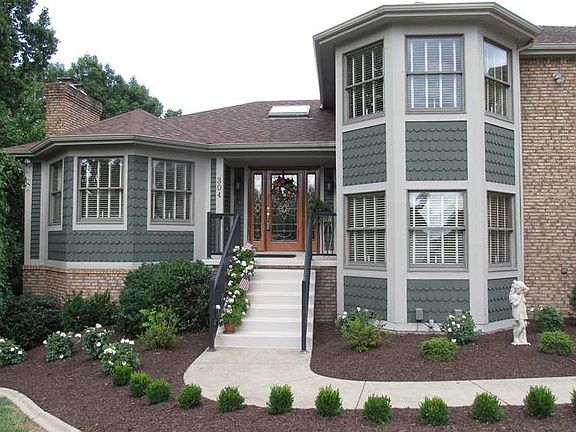 4th image of 304 Satinwood Ln