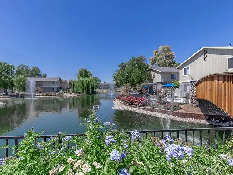 The Landings Edge at Lemoore — Photo 13
