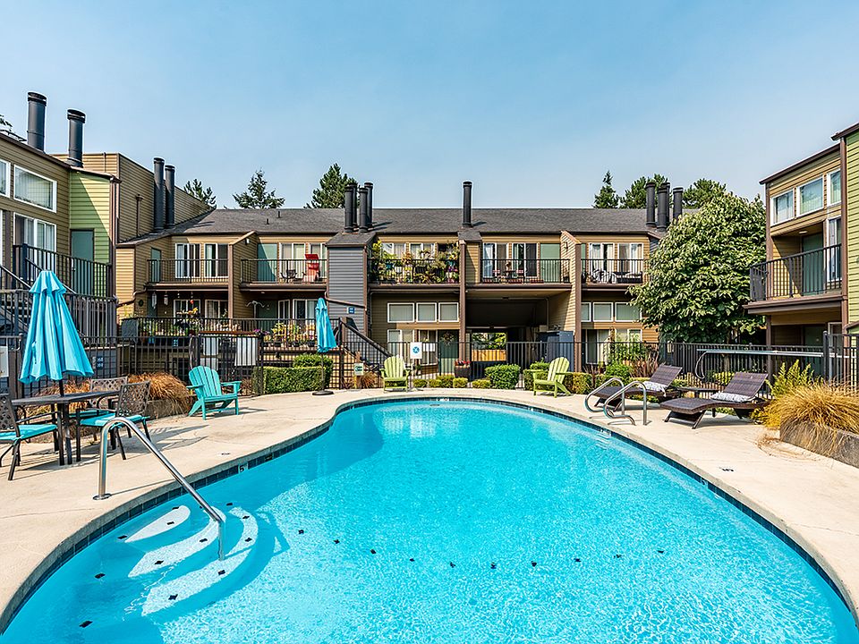 1st image of 301-325 NW Richmond Beach Rd #261