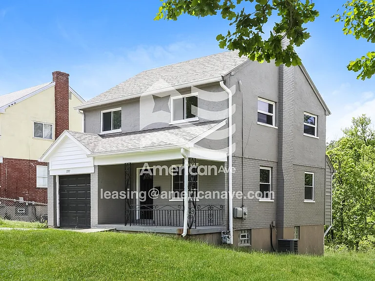 619606_002_front_view_2.jpg